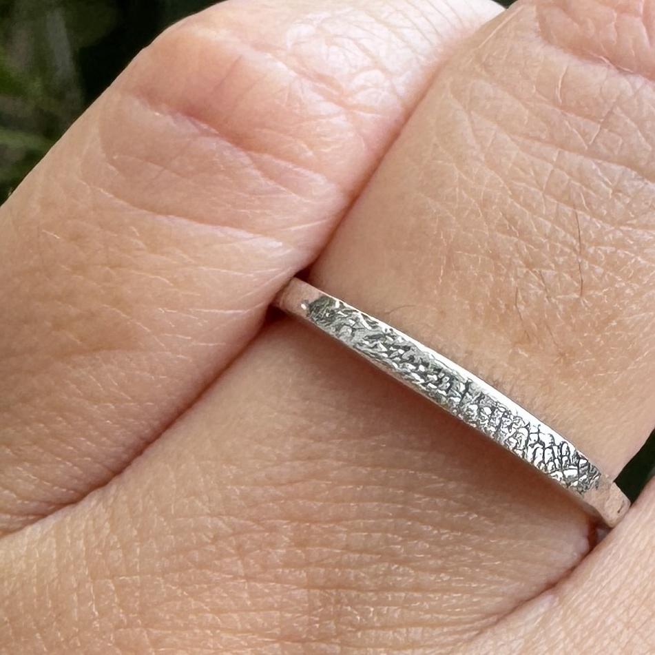 Ring designs with pet print textures